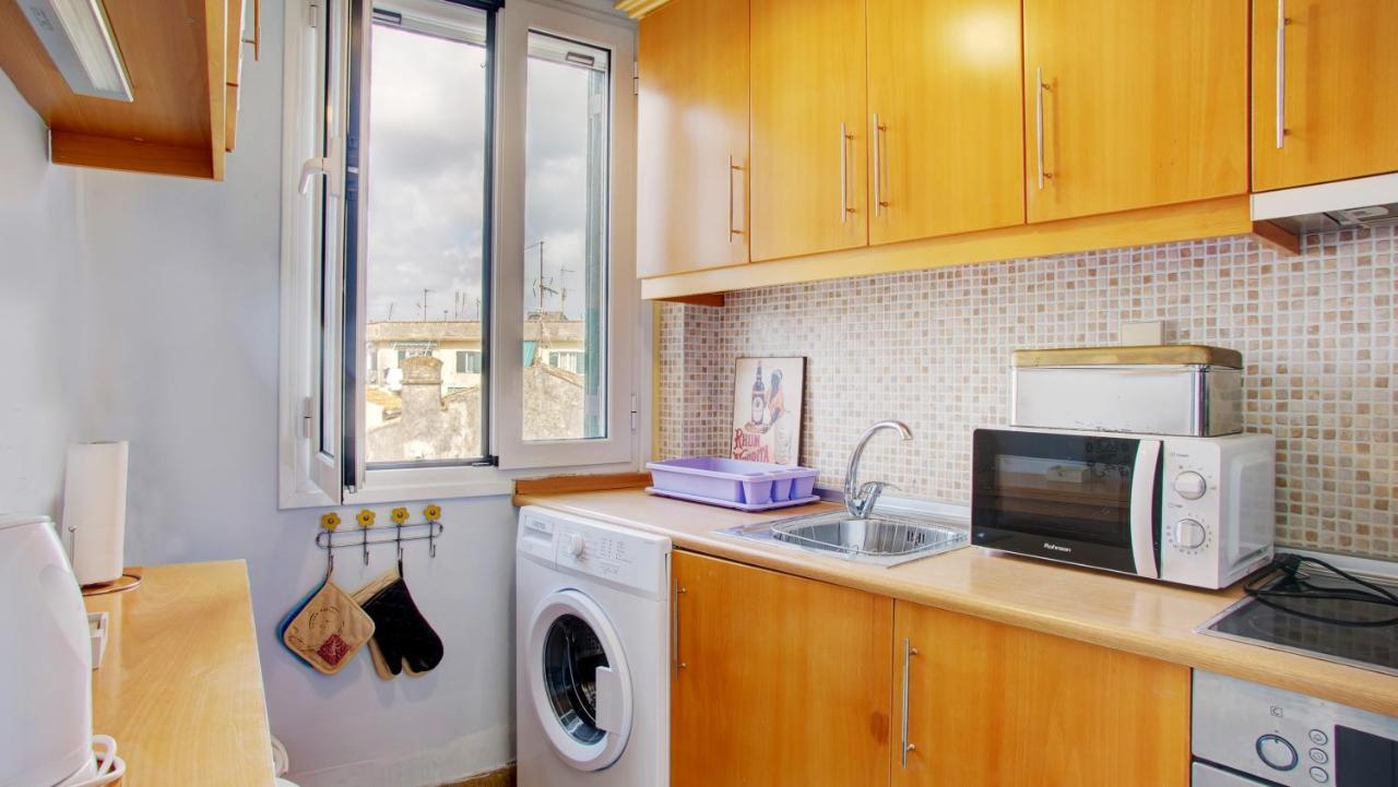 Heart-Warming Eleni Apartment In Corfu Town Eksteriør bilde